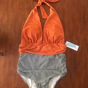 One piece swim suit